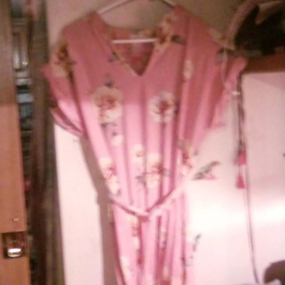 Dress - Picture 1 of 1